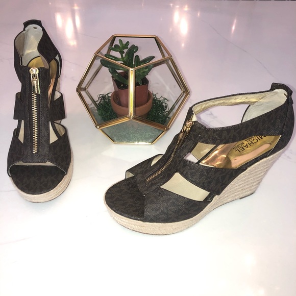 Michael Kors leather wedge heels - Picture 2 of 10